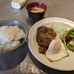 定食屋 照 - 料理写真: