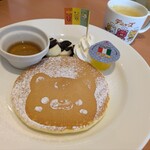 Denny's Rokkaiten - 娘のパンケーキ&ドリンクバー　いつものことだけどドリンクバー頼んでも一杯も飲みきらない娘www今度こそドリンクバー頼むの止めよう。。。