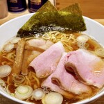 中華そば つるや - 料理写真:中華そば+チャーシュー200円