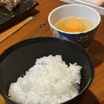 小林 地鶏の里 - お代わりのご飯と追加の玉子で卵かけご飯