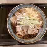 Edomae Tachigui Niku Soba Niku Udon Nojirou - 肉そば＋無料の天かすトッピング