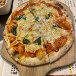 WINE&PIZZA HACHI - マルゲリータ