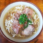 Okinawa Soba Senmon Ten Maruchi Chatan Ten - 軟骨ソーキ(大)/あっさり/ちぢれ麺