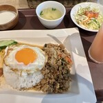 MM THAI - ガパオライス（1,000円）＋グァバジュース（150円）