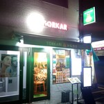 トルカリ - 裏口？お店の両側に入口があります。