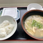 吉志パーキングエリア（下り線）スナックコーナー - 料理写真:豚汁朝定食 500円