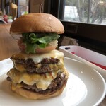 WAZZUP - WAZZUP CRAZY BURGER（2,500円）