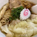 らぁ麺 半七 - 料理写真:黒豚ワンタン麺醤油味