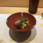 Osaka Kyobashi Sushi Kuroshio Kaiko - 小鉢は、まぐろの八幡巻きと小松菜のおひたし