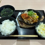 Nikumarushoten Ario Yao Ten - テッチャン定食 小