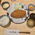 とんかつ 神楽坂 さくら - リブロースカツ定食