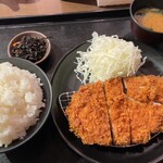 とんかつ六九 - とんかつ六九(上ロースかつ定食)