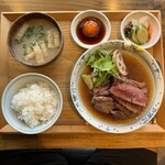 清喜 ひとしな - 出汁ステーキの土鍋ご飯定食