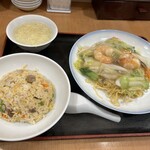 551蓬莱 - 海鮮セット1400円