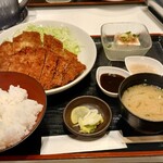 焼肉 Kitchen 蔵 - トンカツ定食ダブル（ライス大）