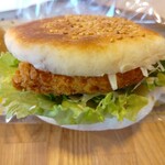 山梨パン工房 モンマーロ - タルタルフィッシュバーガー　309円（税別）