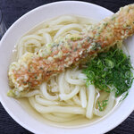 源平うどん - 料理写真:かけ300円＋ちくわ天120円