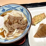 丸亀製麺 - 肉玉ぶっかけうどん（並）、ちくわ磯辺天ハーフ、いなり