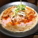 Zweiter Läden - 料理写真:KUROラーメン