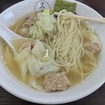 らーめん 又右衛門 - 麺、ワンタン アップ