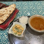 Ali's Halal Kitchen - 