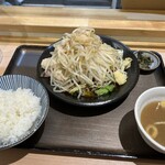 和風回鍋肉専門店 だしや。 - 