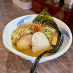 我流麺舞 飛燕 - かつお醤油ラーメン（950円）