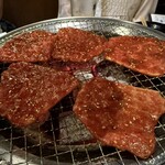 本格炭火焼肉わたなべ - 