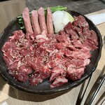 Hatsuba Takatsuki Ten - 焼き馬肉