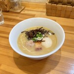 博多水炊きらーめん うかんむり - 料理写真: