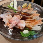 Torafugu Tei Akabane Ten - 「炭火焼き」ですがフグが動いていました