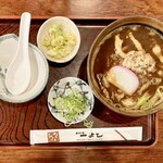 一よし - 八丁味噌うどん(肉入)　980円