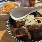 大衆酒場 ムロヒガシ - 牛すじ肉豆腐