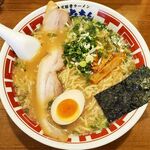 Tonchin Ikebukuro Nishiguchi Ten - 東京豚骨ラーメン 大盛 ちぢれ麺 かため 薬味多め