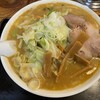 Hokkai Tonkotsu Ramen Junki Shiroi Ten - みそ野菜ラーメン、大盛り。