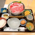 Yotsuya - すきやき定食1800円