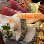 青葉寿司 - 料理写真:美しい海鮮丼✨