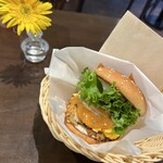 FRESHNESS BURGER Chiba Chuo Ten - 