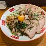 まっちゃんらーめん - あぶらそば全部入り：1600円
            ＋大盛