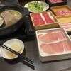 Shabu Yo Matsudo Goko Ten - 豚肉3種と牛みすじと小籠包