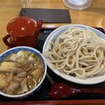 はるの - 料理写真:ニンニク背脂肉つけ