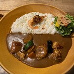 [Curry Senmon Ten] Maruyama Kyoju. - 煮込み浜カレー2枚目