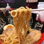 Yaro Ramen Purena Kaihin Makuhari Ten - 麺リフト