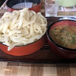 千代屋 - 味噌ごま肉うどん　特盛