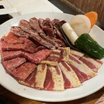 Genki Shichirin Yakiniku Gyushige Minamigyotoku Ten - 