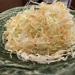 新宿さぼてん - 付け合わせのキャベツ