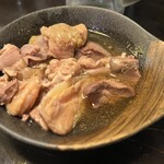 君式横丁 - お通しの鶏の煮込み　300円