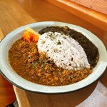 Spice Curry and Cafe Chikaku - 2種がけ