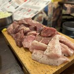 大衆ホルモン肉力屋 - 