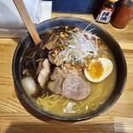 Miso Ramen Kurashiki - 焦がしにんにく味噌(930円)です。